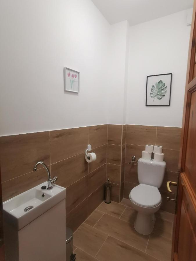 Hella Vendeghaz Hotel Eger Zewnętrze zdjęcie