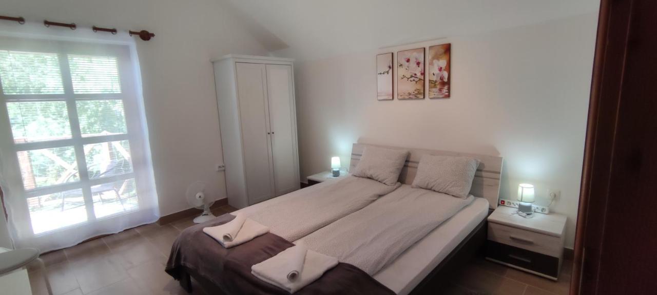 Hella Vendeghaz Hotel Eger Zewnętrze zdjęcie