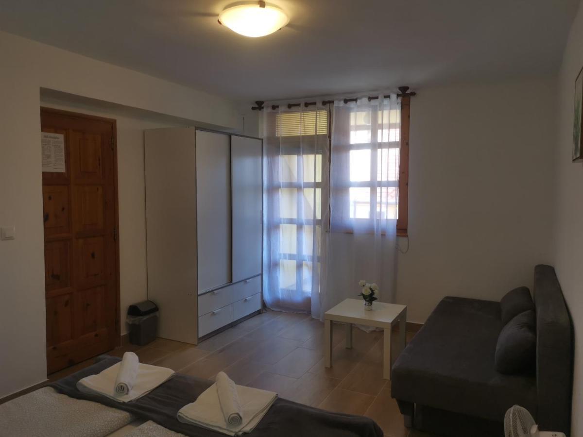 Hella Vendeghaz Hotel Eger Zewnętrze zdjęcie